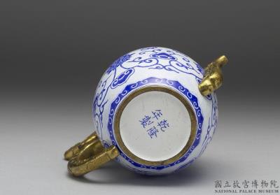 图片[3]-Copper pitcher with painted enamel decor, Qing dynasty, Qianlong reign (1736-1795)-China Archive